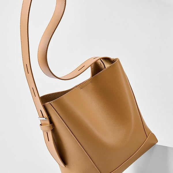 Velrue | Women - Hand Bag - Leather Bucket - Oversized Style