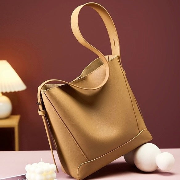 Velrue | Women - Hand Bag - Leather Bucket - Oversized Style